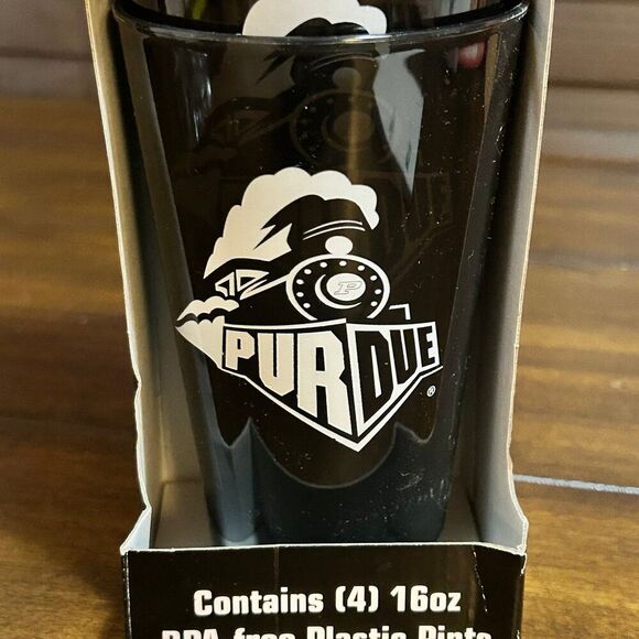 Purdue University Pack of 4 Plastic Pint Cups - Picture 2 of 4
